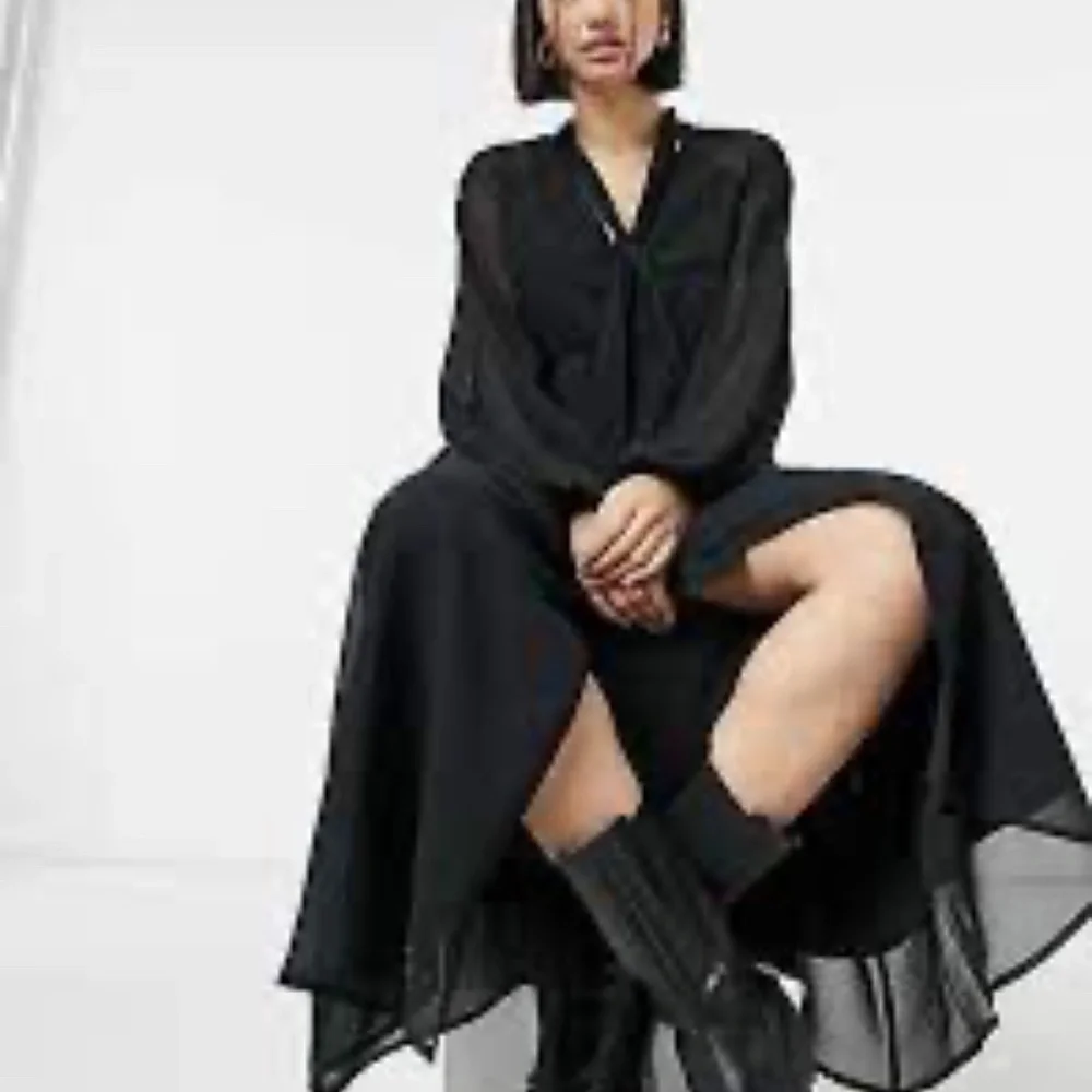 ASOS DESIGN Tie Neck Button-Down Maxi Tea Dress - Picture 4 of 13